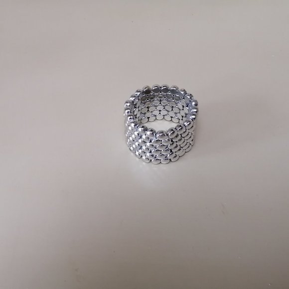 Choker and Bracelet - Picture 4 of 6